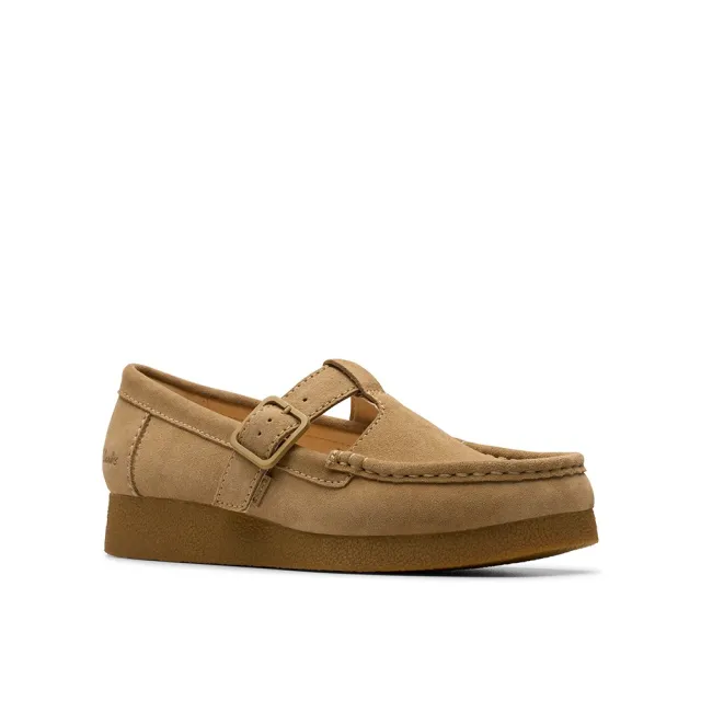 【Clarks】ORIGINALs Wallabee EVO Bar 女款 真皮瑪莉珍袋鼠鞋 (CLF83152R深沙色)