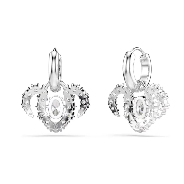 【SWAROVSKI 施華洛世奇】官方直營 十二生肖- 羊年水滴型耳環 混合式切割 白色 鍍白金色 | 5753325