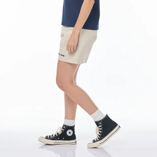 【JEEP】女裝 品牌LOGO印花休閒風短褲-沙色