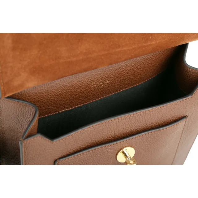 【MULBERRY】Antony 男女款 金鎖釦荔紋牛皮斜背郵差包(橡木咖 英國頂級皮具 精品包)