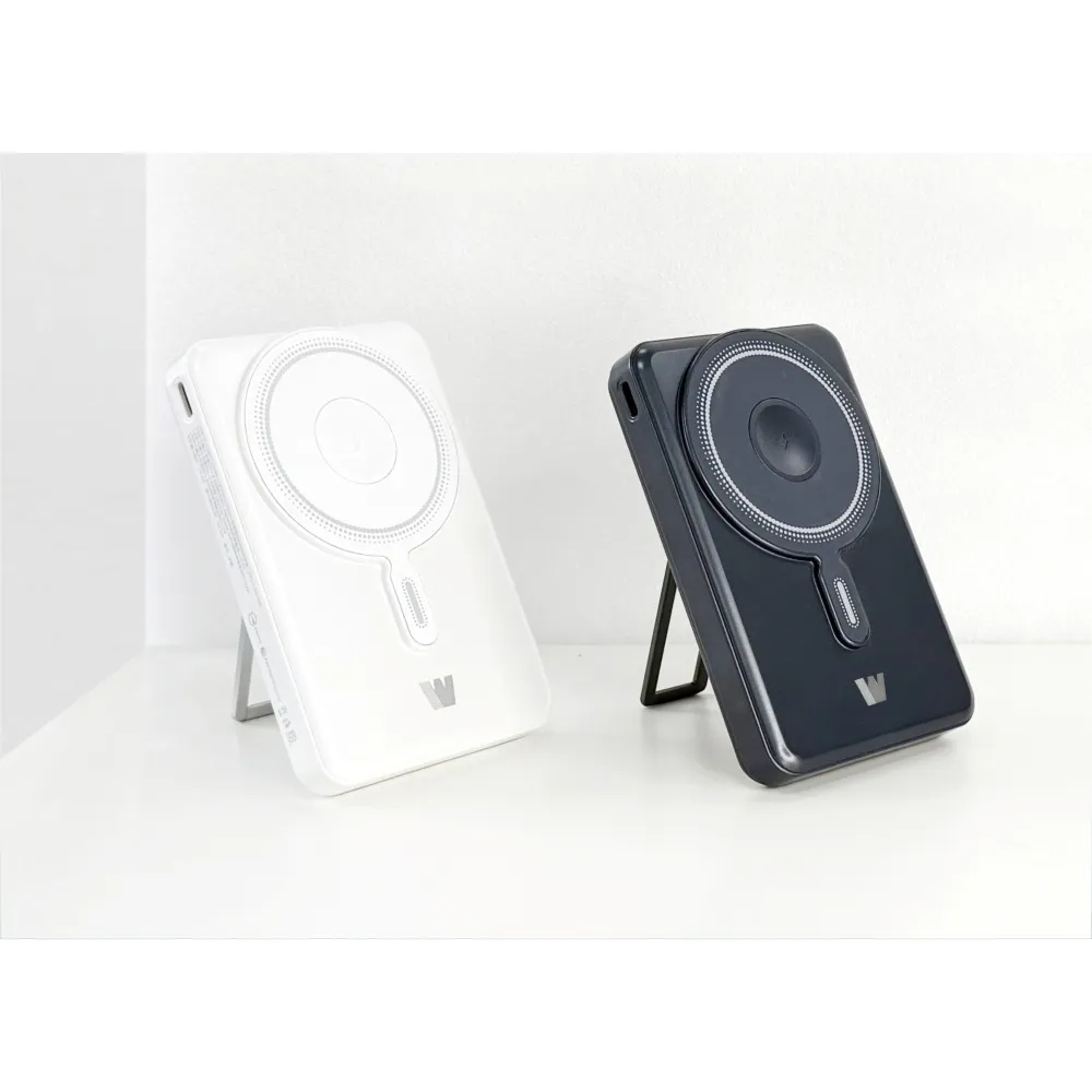 【Wephone】5in1磁吸無線多功能行動電源(10000mAh Qi無線 PD快充 金屬支架)