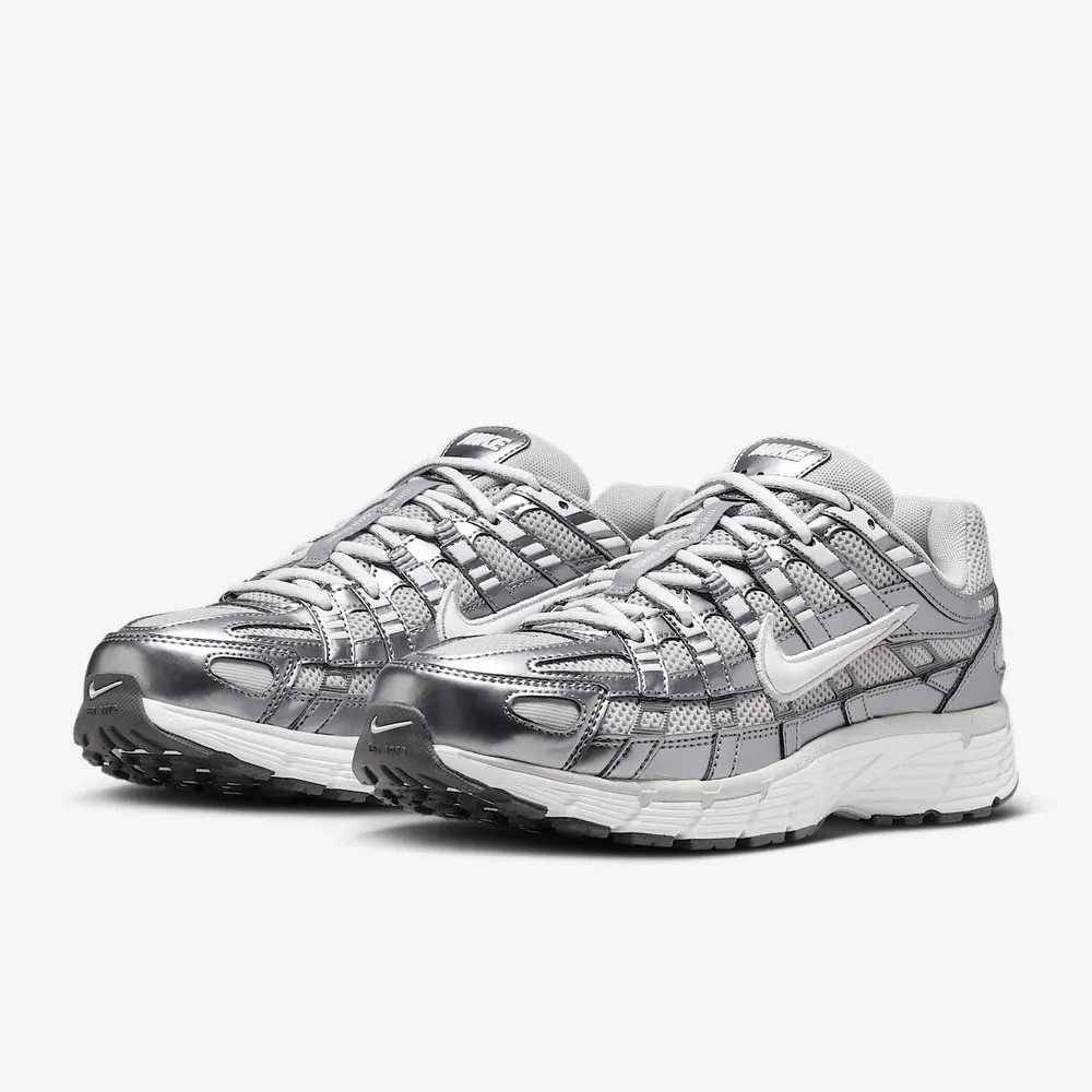 【NIKE 耐吉】W P-6000 運動鞋 休閒鞋 女鞋 耐穿 復古 穿搭 灰銀 IO3496-001