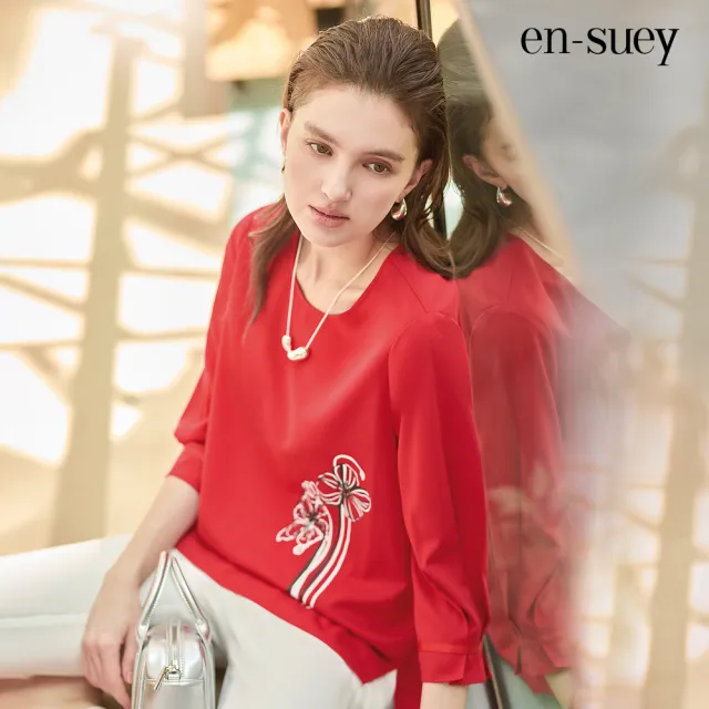 【en-suey 銀穗】花朵印圖燙鑽上衣-女
