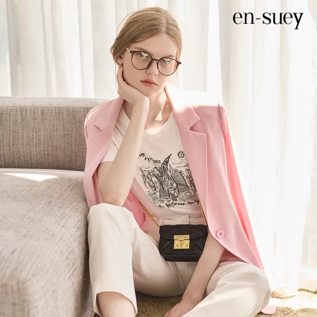 【en-suey 銀穗】城市風格繡花圖案短袖上衣-女