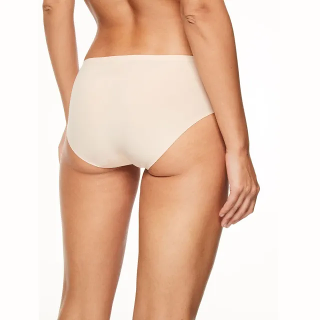 【Chantelle 仙黛爾】Soft Stretch.成套 無鋼圈無痕 輕運動背勾女內衣 平口褲 膚特.11G60_01N(超彈力.透氣)
