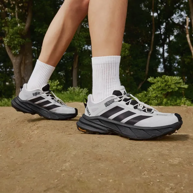【adidas 愛迪達】TERREX FREEHIKER SL GORE-TEX 登山鞋 防潑水 男鞋/女鞋 LA6913