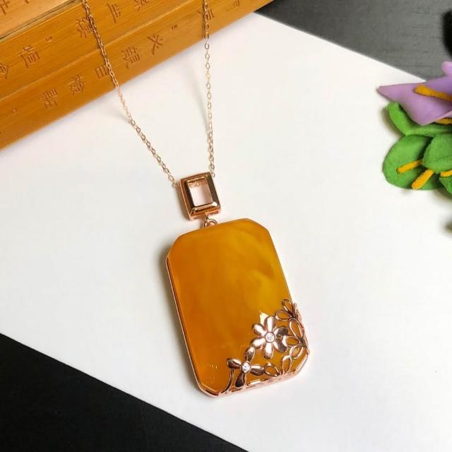 【勝弘珠寶】精品半珀半蜜蠟方牌精工吊墜