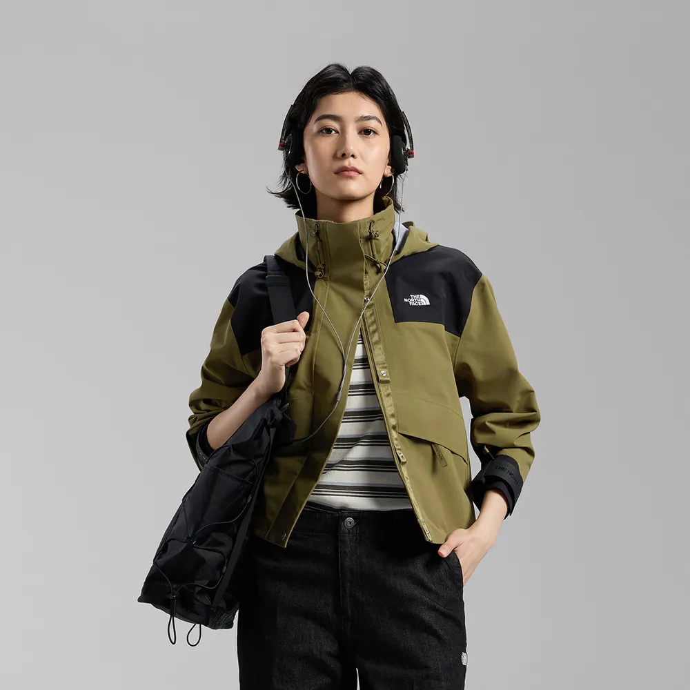 【The North Face】北面UE女款綠黑拼接DRYVENT防水衝鋒衣｜8HWERL5