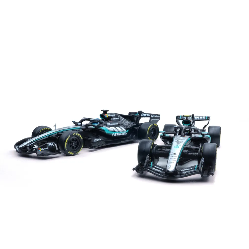 1:43 Mercedes AMG F1 W17 E 精裝版模型車 (附底座+防塵盒+駕駛座有車手)