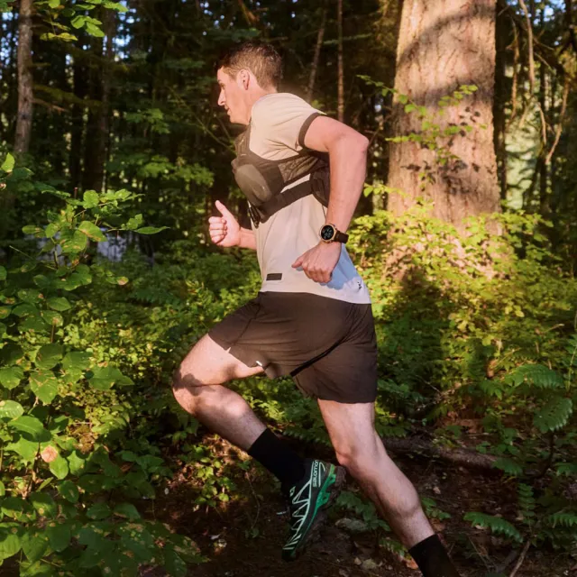 【Amazfit 華米】T-Rex 3 PRO五級鈦合金智慧手錶-鎏金黑(雙色LED手電筒/藍寶石鏡面/身體電量/3000 nits亮度