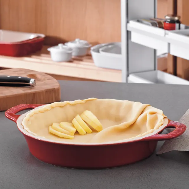【STAUB】陶瓷雙把波浪烤盤派盤24cm-櫻桃紅/1.2L(德國雙人牌集團官方直營)