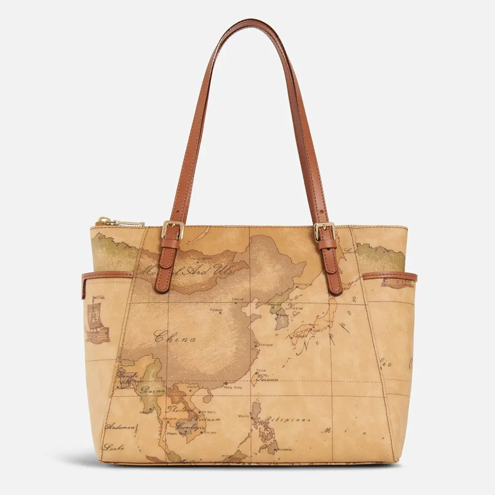 【Alviero Martini】義大利地圖包 雙把長揹肩包28cm(地圖黃)