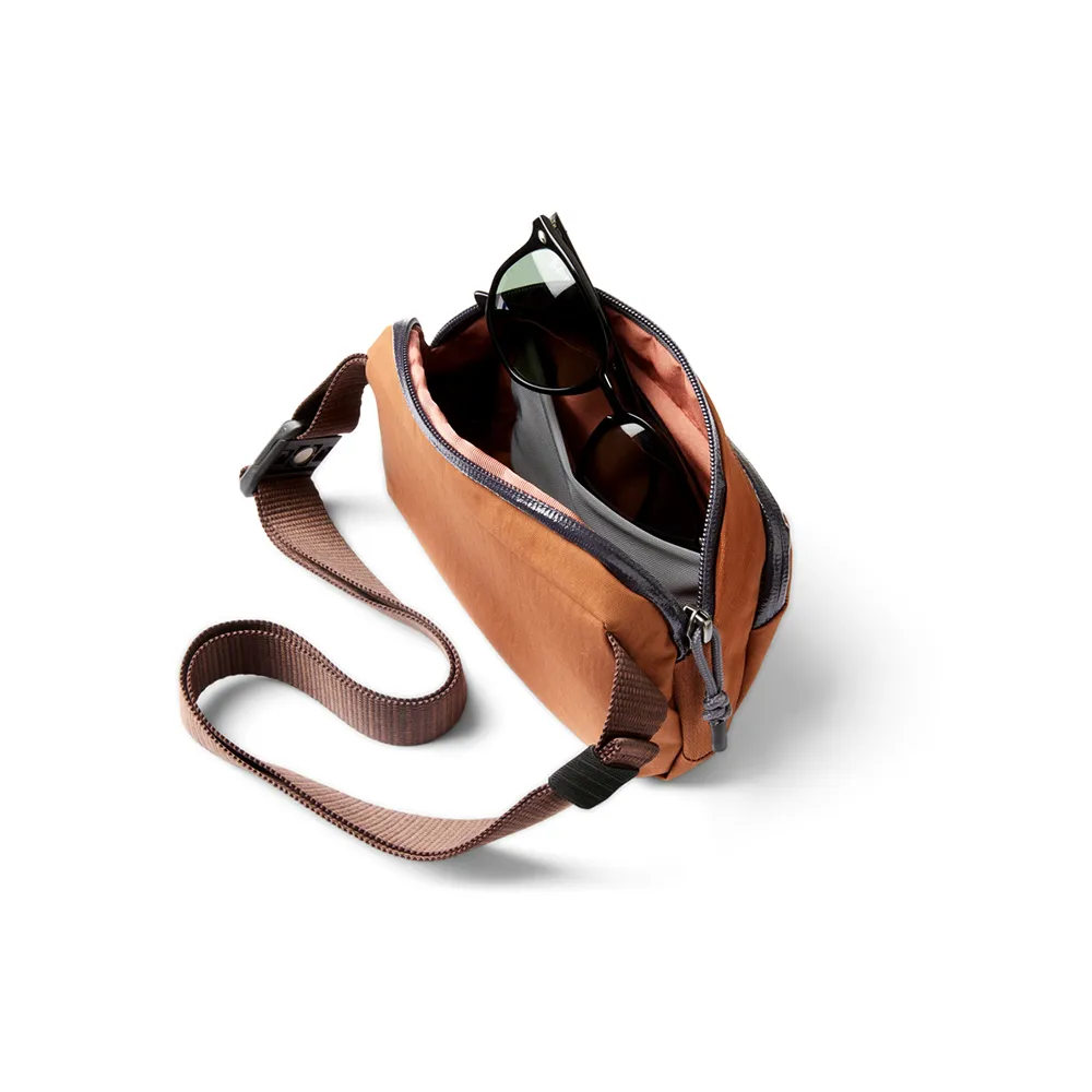 【Bellroy】官方直營 Venture Hip Pack  探索腰包 1.5L(楓葉棕/出遊必備/輕便背包/斜背包)