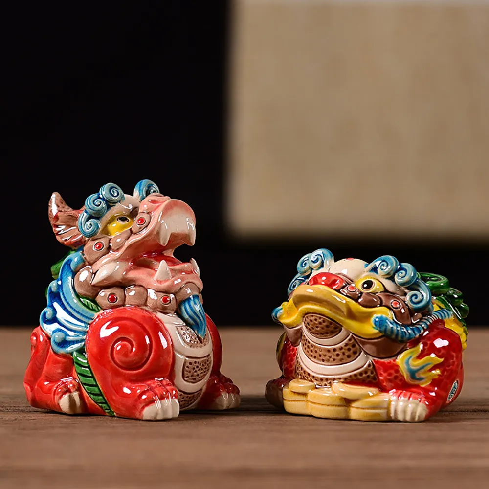 【桃花源創意工坊】故宮風交趾陶金蟾風獅爺擺件貔貅茶寵手繪招財神獸車載桌面玄關擺設(陶瓷紫砂)