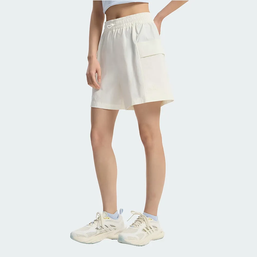 【adidas 愛迪達】短褲 女 休閒褲 亞規 GFX CARGO SHT 白 KS5373(L5214)
