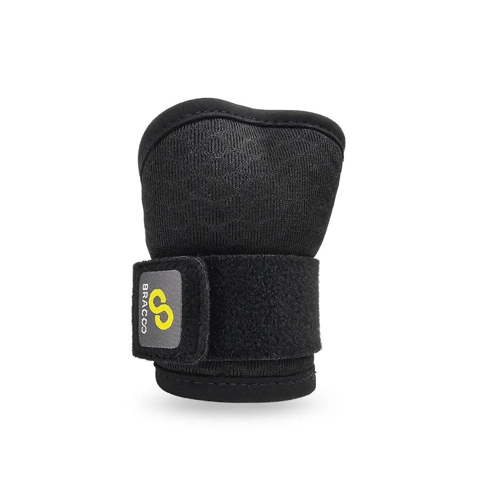 【Bracoo 奔酷】熱塑強固型透氣手腕護具 WB51；2入(護具 手腕護具 護腕)