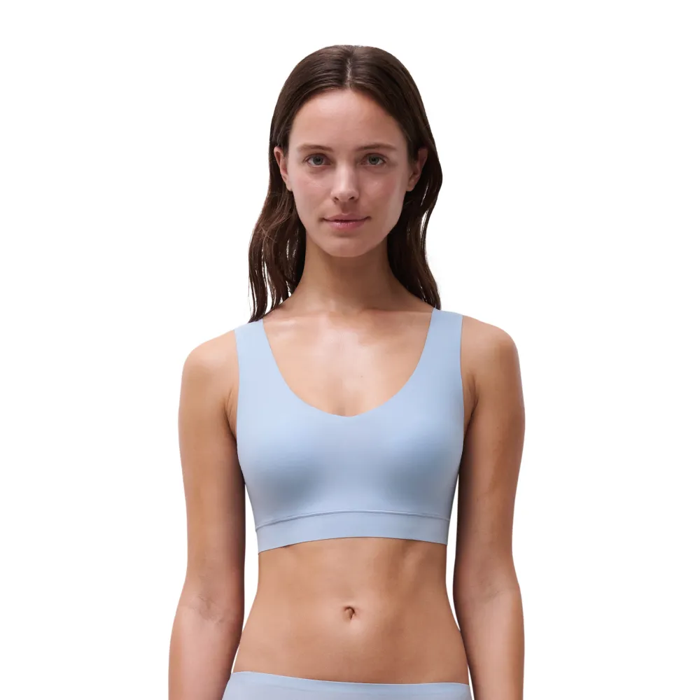 【Chantelle 仙黛爾】Soft Stretch.無痕 A-G罩杯 無鋼圈 輕運動女內衣 藍.16A10_401(彈力.透氣觸感.超包覆)