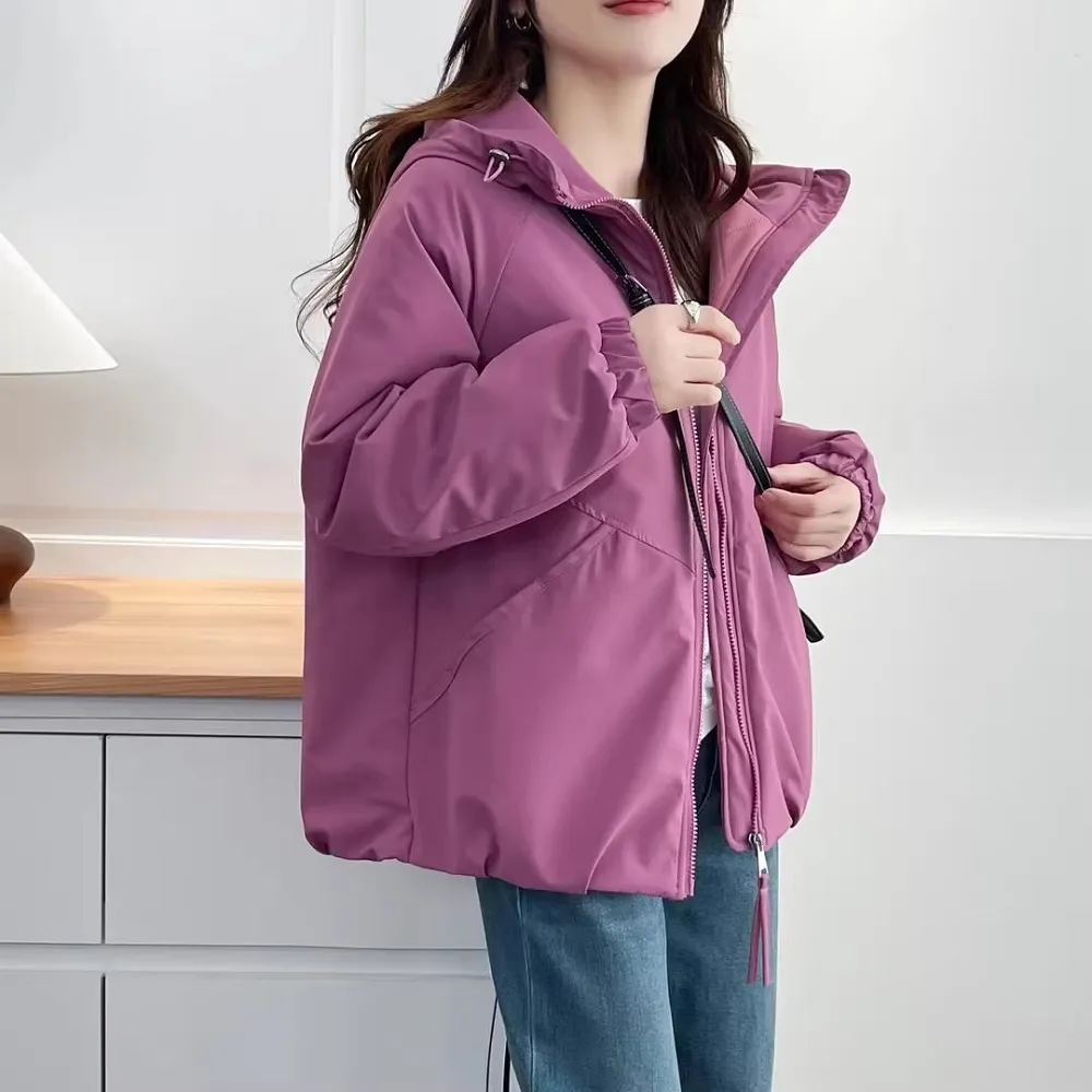 【YOUNGBABY】斜口袋下抽繩連帽夾棉保暖外套 中大尺碼女裝