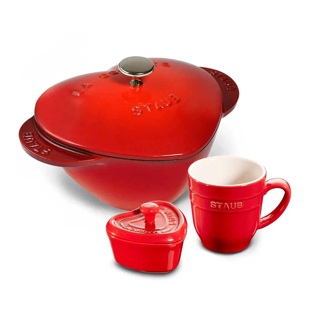 【STAUB】櫻桃紅琺瑯鑄鐵鍋愛心鍋＋心型烤盅陶缽10cm＋馬克杯350ml(德國雙人牌集團官方直營)