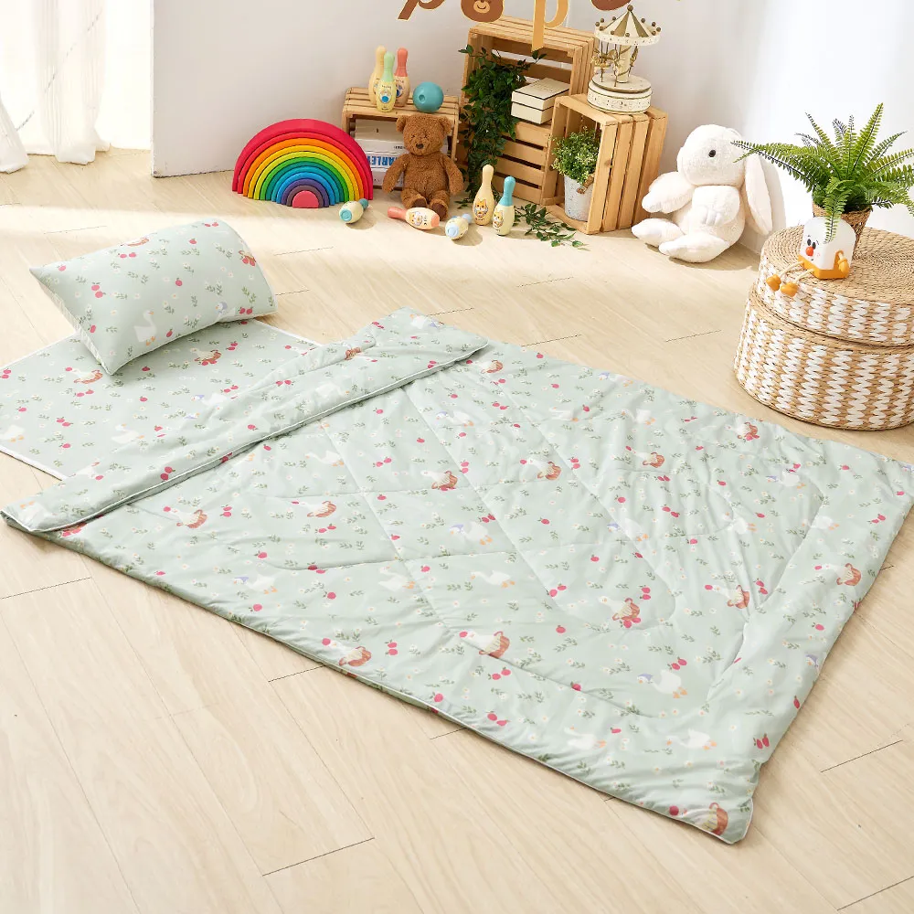 【iHOMI】Cool-Fi Huggy 冰絲涼感兒童涼被 105x135cm / 多款任選 台灣製(午睡毯 兒童被 兒童寢具)