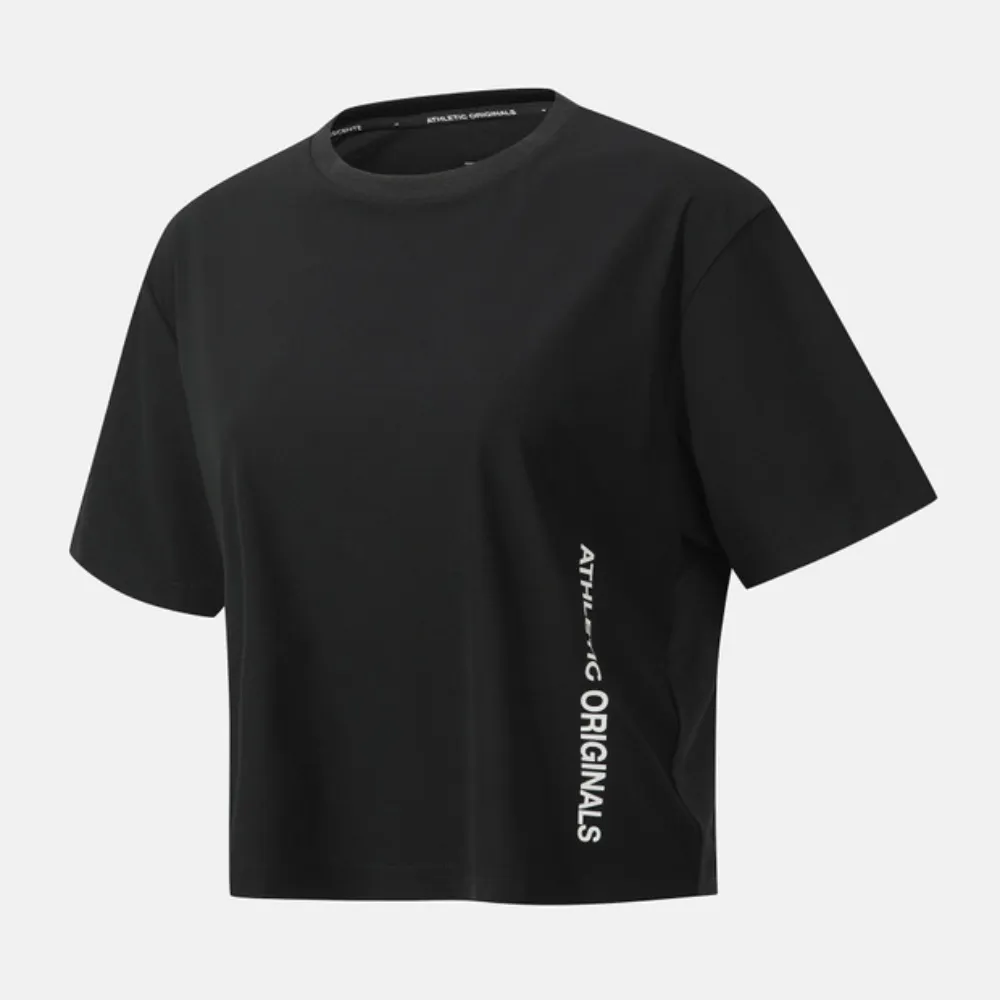 【DESCENTE】短袖上衣 女 短版 WOMENS RUNNING COOL CROP T-SHIRT 黑 SQ322RTS75-BLK0