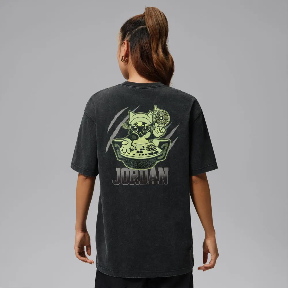 【NIKE 耐吉】短袖上衣 女 AS W J SS OS GFX TEE 喬丹 運動 休閒 寬鬆 短T 灰黑 (IW1900010)