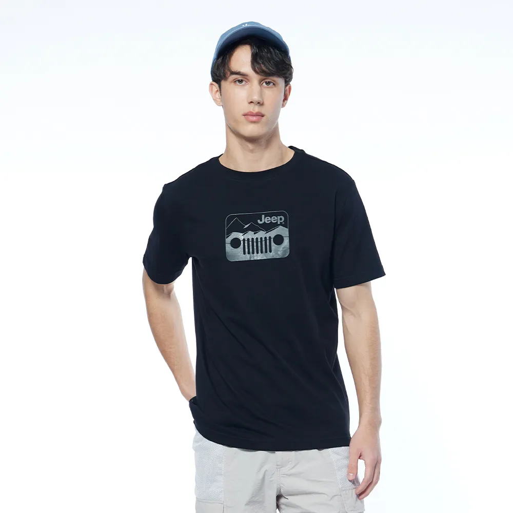 【JEEP】男裝 品牌車頭燈印花純棉短袖T恤(黑色)