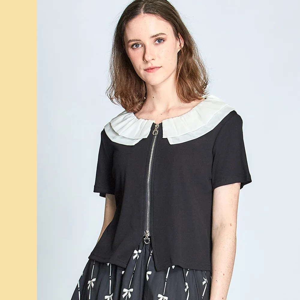 【Just Wear 佳葳】素雅大翻領針織上衣(女上衣/女上著/拉鍊/短袖/撞色/棉質/條紋)