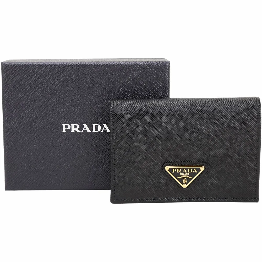 【PRADA 普拉達】Saffiano 三角牌防刮牛皮4卡釦式短夾(黑色 皮夾 零錢包)