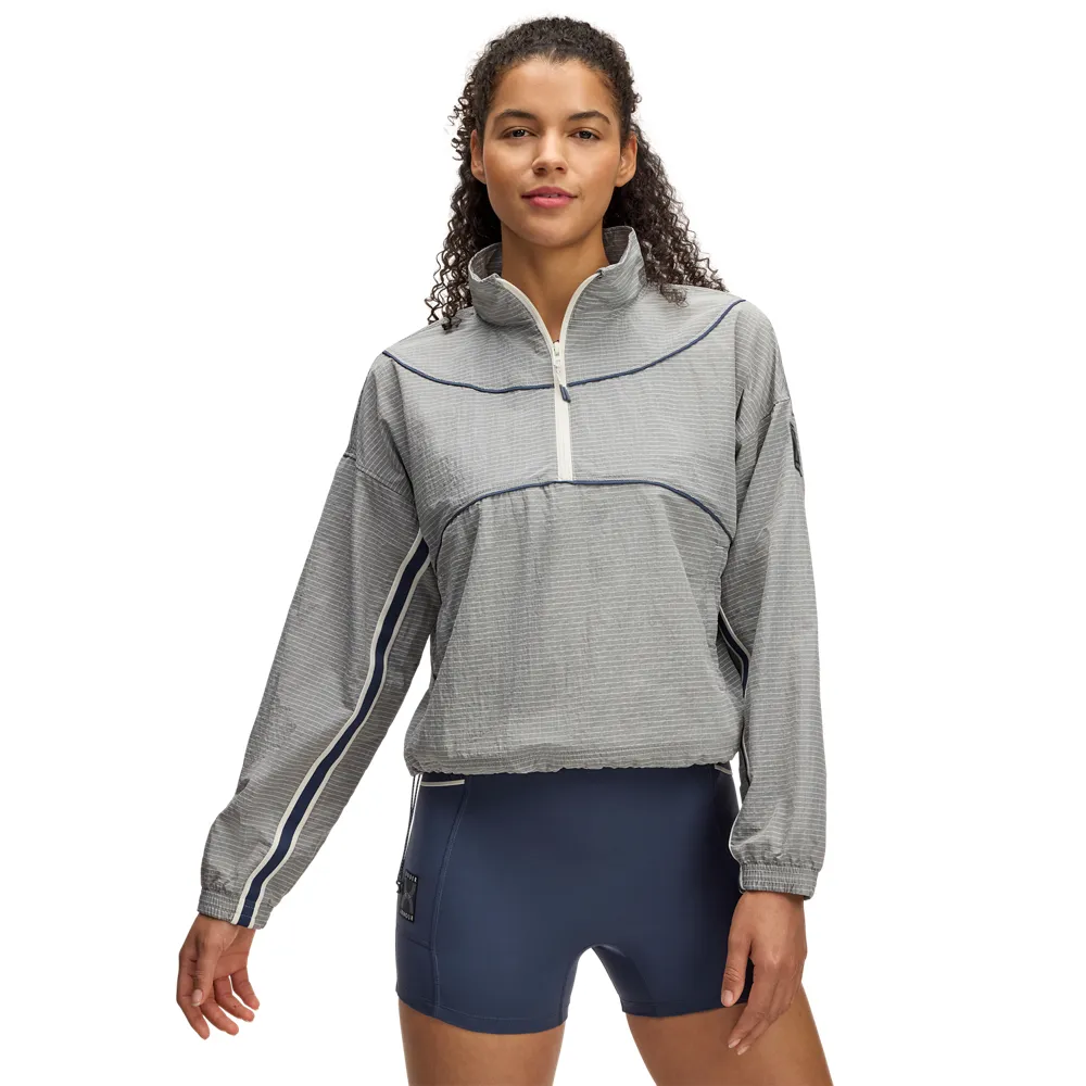 【UNDER ARMOUR】UA 女 RUN 96 Storm 防風外套_1389567-114(灰色)