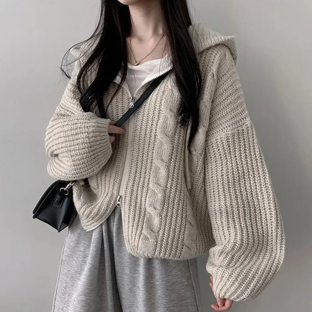 【D.studio】韓版麻花連帽雙拉鍊寬鬆毛衣外套(針織上衣冬天女裝保暖外套 運動外套連帽外套長袖上衣J414)