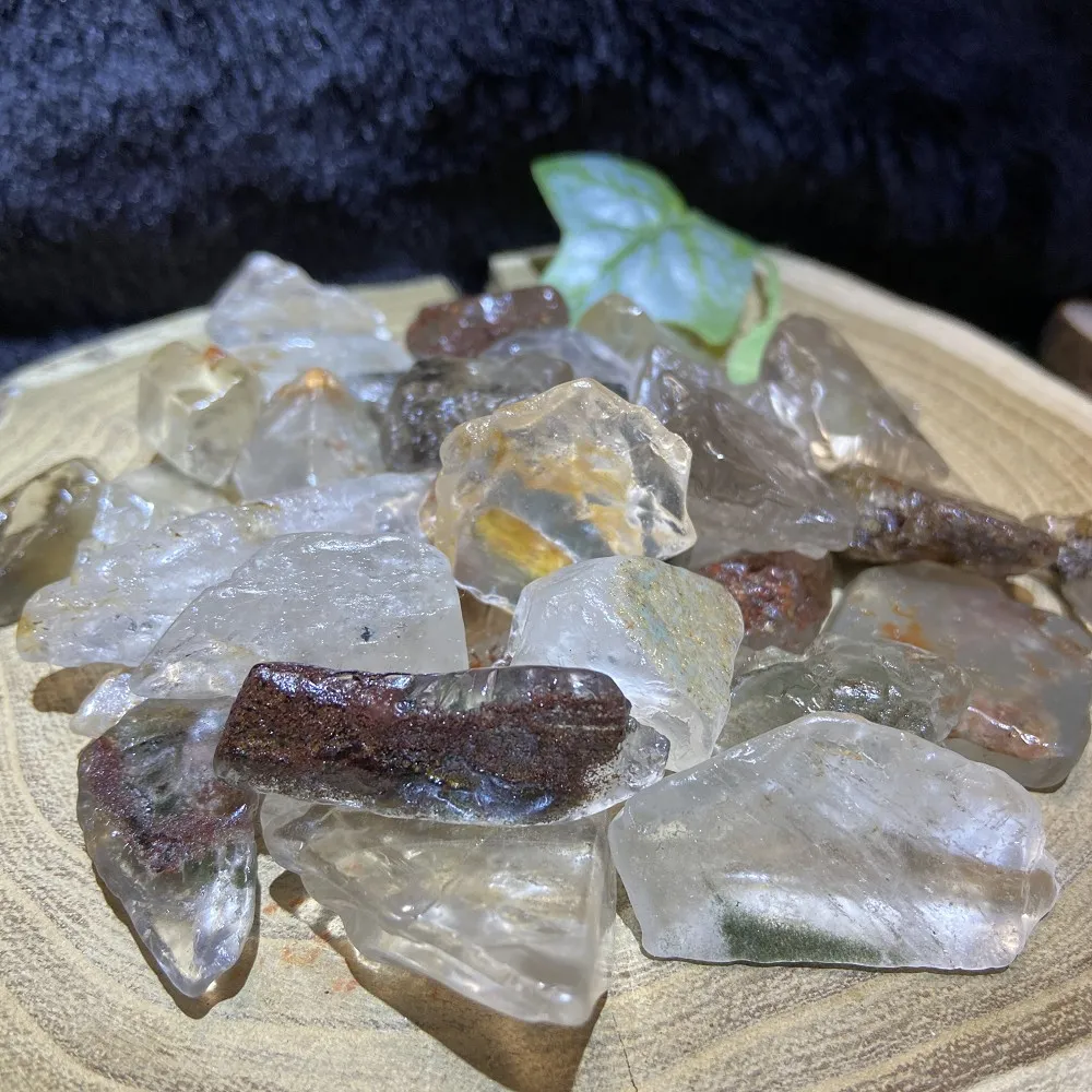 【Cozy 世界水晶原礦與茶】彩幽靈髮晶膠花拋光原礦碎石 35-2(增進人緣及招財旺事業)