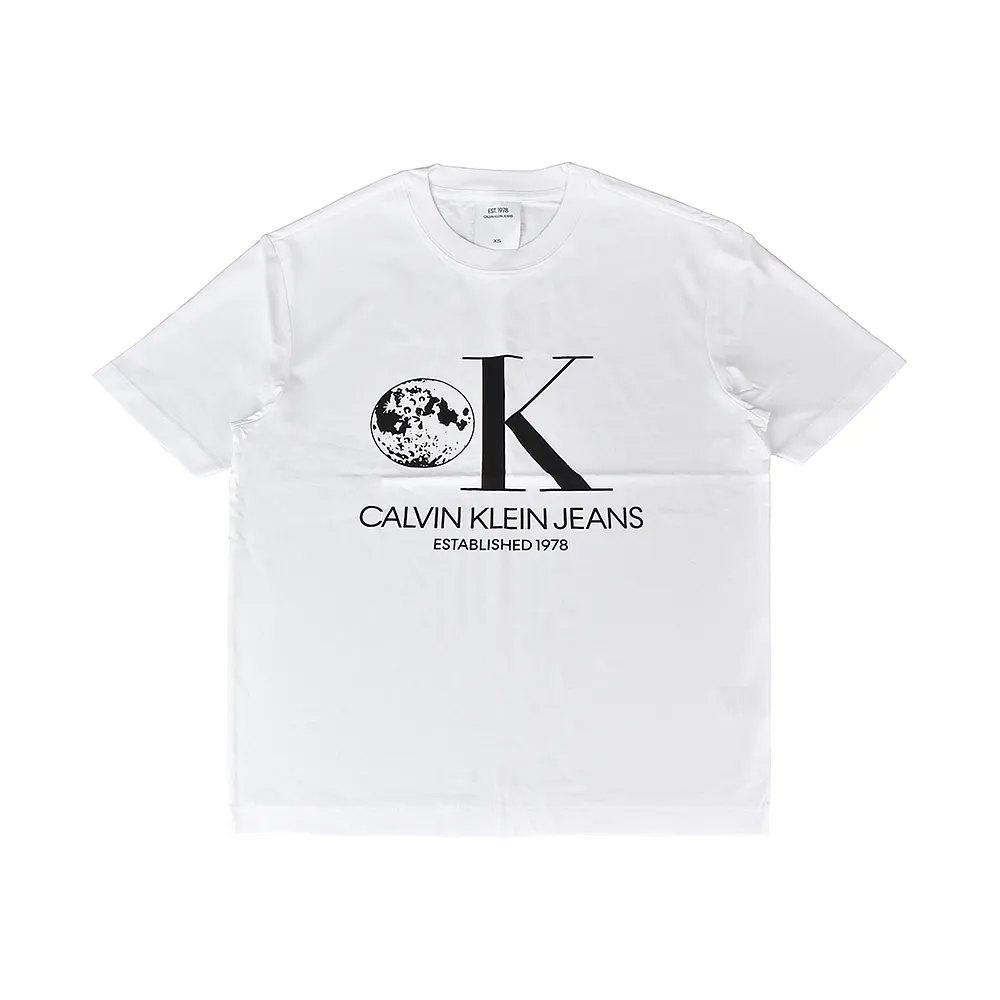 【CALVIN KLEIN】CK Calvin Klein黑字飾月球印花LOGO短T(男裝/白)