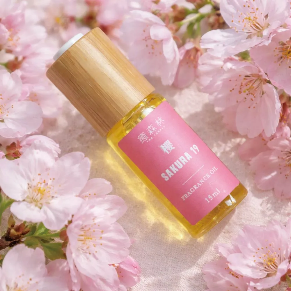 【The Forest 癒森林】春戀櫻花空間香氛油15ml櫻花+玫瑰+白麝香(香氛精油/居家香氛/擴香精油/水氧機專用)