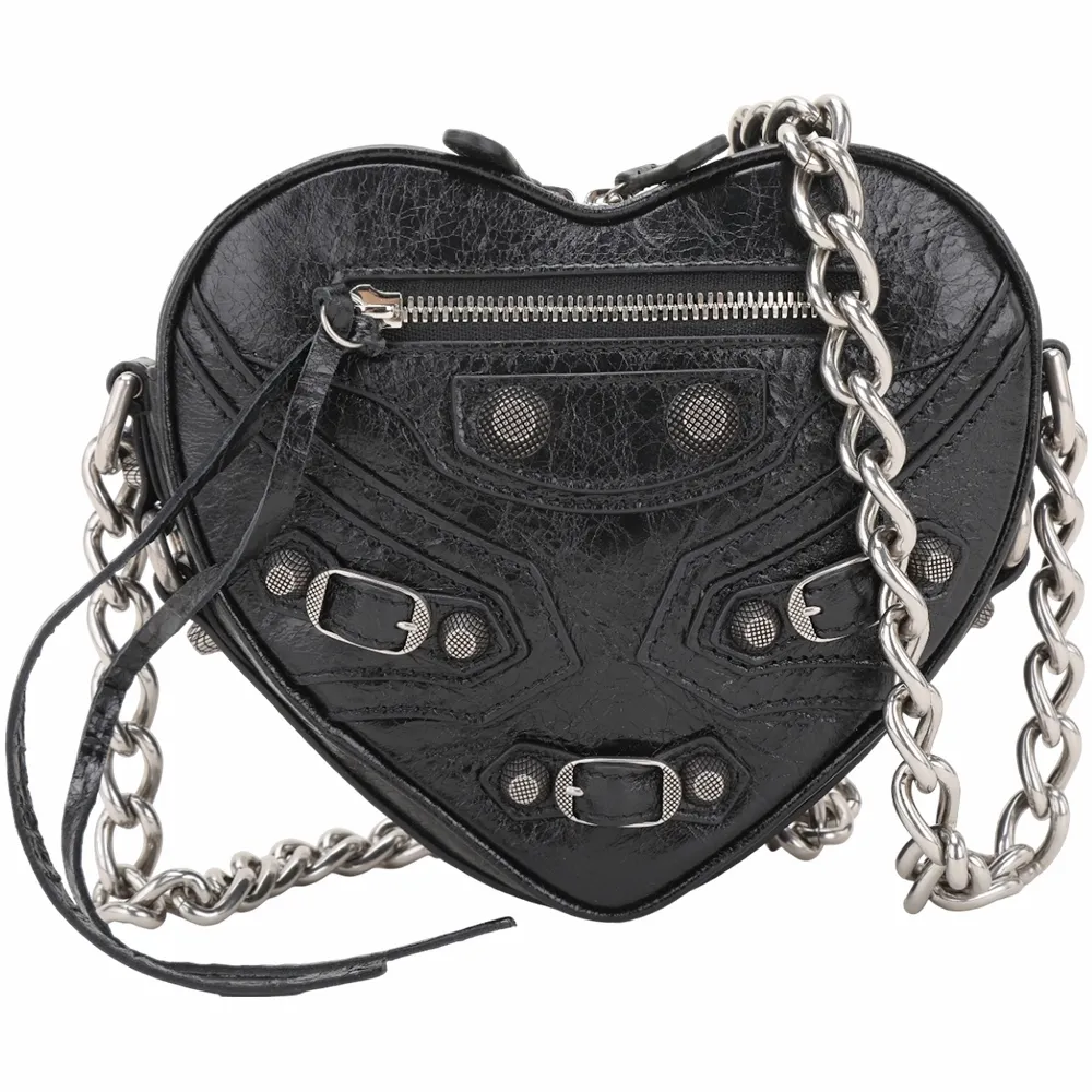 【Balenciaga 巴黎世家】Le Cagole 揉製小羊皮銀鍊斜背愛心包-黑色(愛心包 鍊帶包 斜背包)