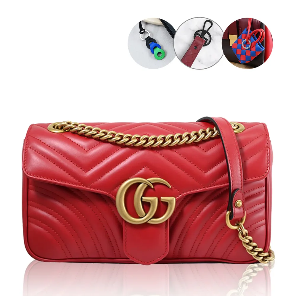 【GUCCI 古馳】經典GG Marmont 金屬LOGO翻蓋肩/斜背鍊包(紅 買就送BV隨機吊飾鑰匙圈)