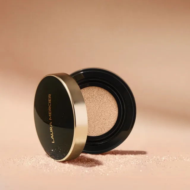 即期品【LAURA MERCIER 蘿拉蜜思】煥顏氣墊粉餅 15g(冠軍氣墊/無瑕底妝)