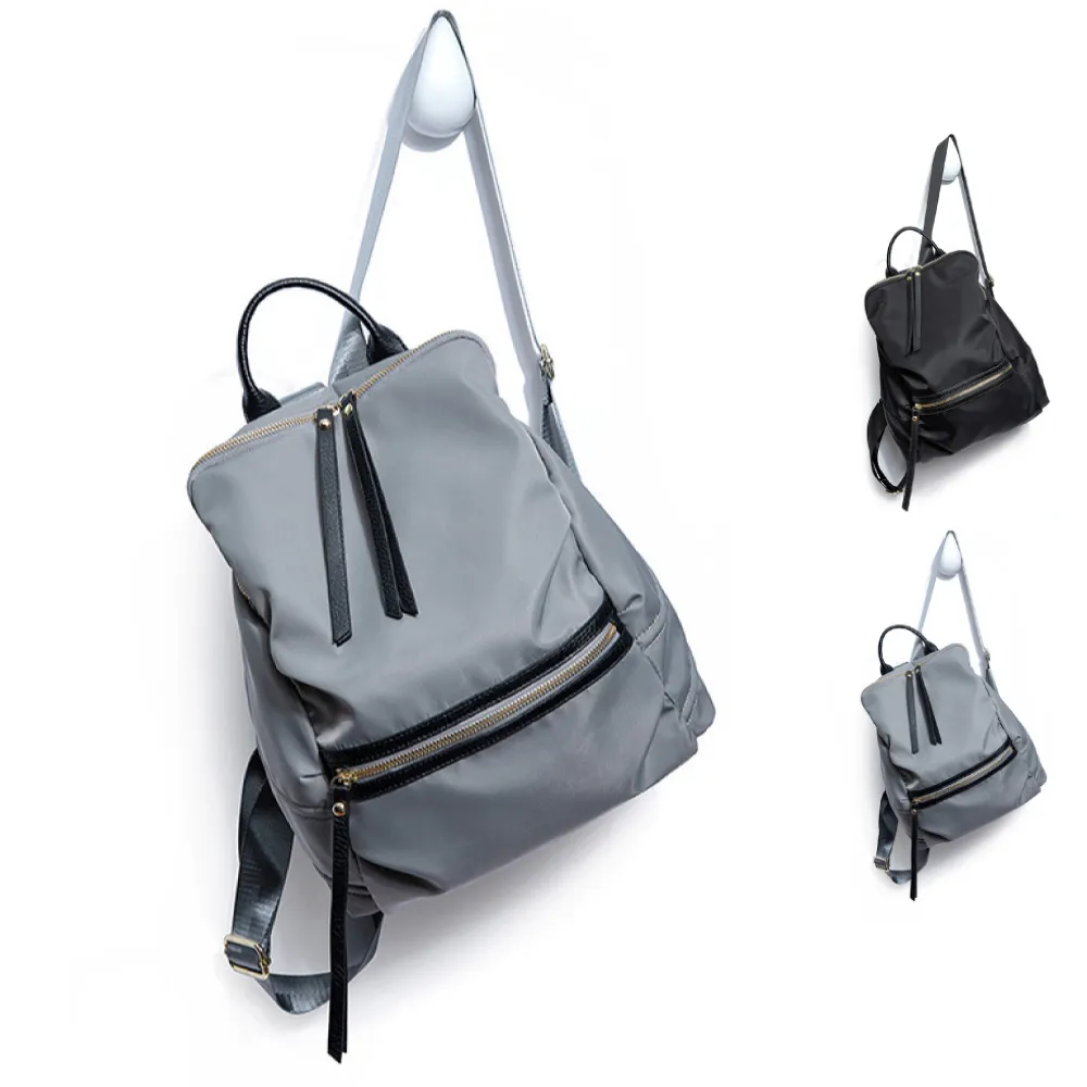 【MAISY】韓版時尚牛津帆布旅行背包(現+預 藍色／黑色)