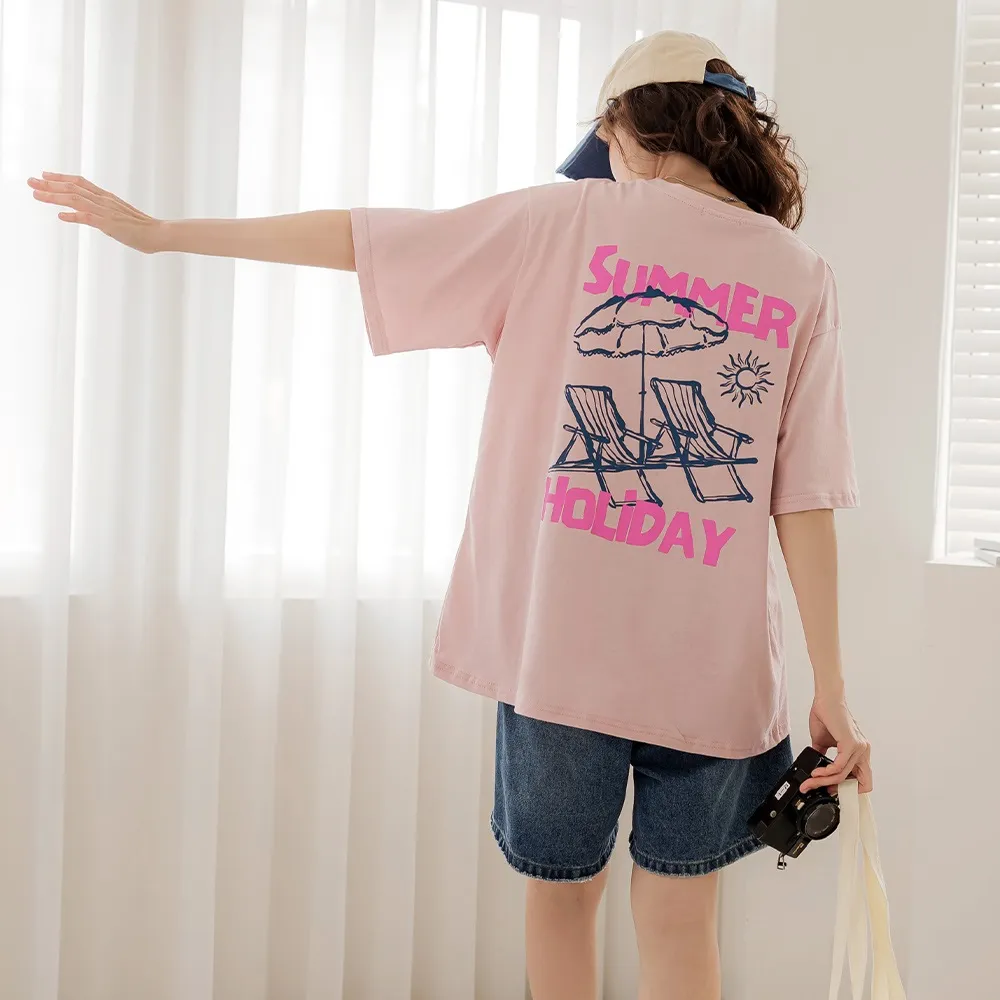 【OB 嚴選】純棉手繪感夏日度假印花短袖上衣 《AB21445-》 適 M~2L