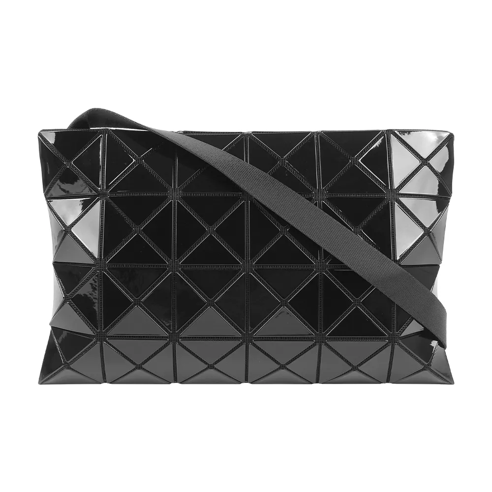 【ISSEY MIYAKE 三宅一生】BAO BAO LUCENT 4X6 拉鍊斜背包(黑色)
