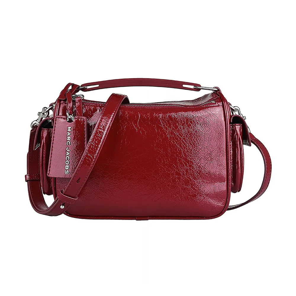 【MARC JACOBS】MARC JACOBS THE SOFT BOX 23銀字LOGO漆面牛皮雙拉鍊手提斜背包(暗紅)
